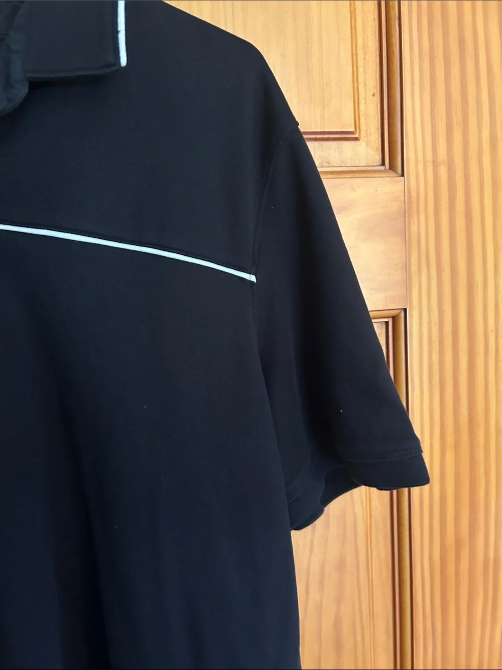 Banana Republic Men’s Black Polo with White Piping
